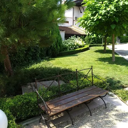 Oasis With 1 Bedroom Nat